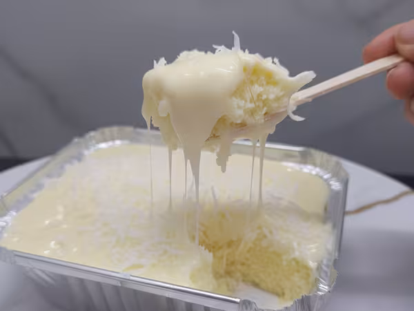 Bolo Gelado de Coco Cremoso